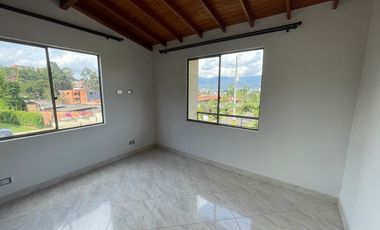 CASA EN ARRIENDO UBICADA EN LA ESTRELLA SECTOR POBLADO SUR