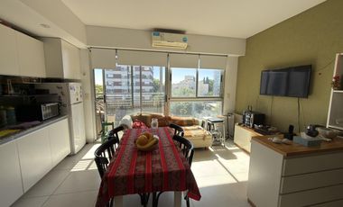 Departamento 2 Ambientes con balcón y cochera , en Florida Vicente López
