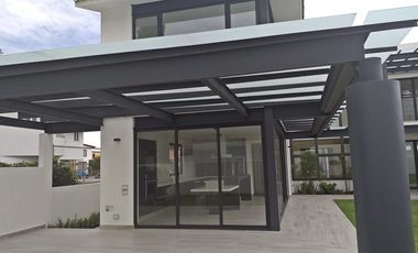 VENTA CASA SEMINUEVA EN LA ASUNCION, METEPEC