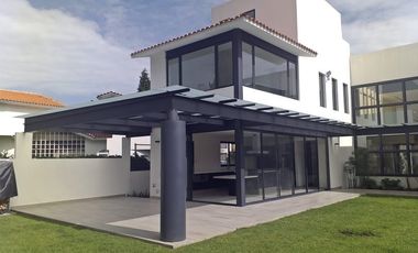 VENTA CASA SEMINUEVA EN LA ASUNCION, METEPEC