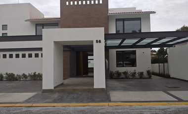 VENTA CASA SEMINUEVA EN LA ASUNCION, METEPEC