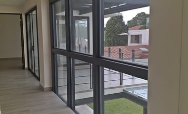 VENTA CASA SEMINUEVA EN LA ASUNCION, METEPEC