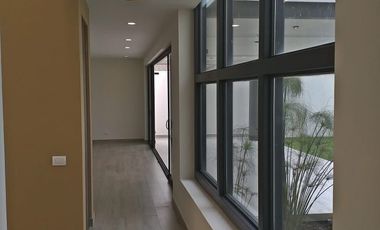 VENTA CASA SEMINUEVA EN LA ASUNCION, METEPEC
