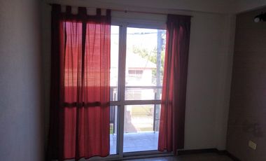 Departamento en Esc.-Centro