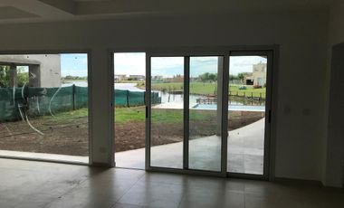 Venta o alquiler. Casa - El Canton - Islas