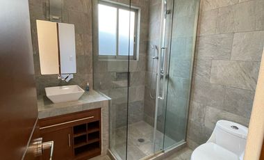 CASA EN VENTA EN BOSQUE ESMERALDA, ATIZAPAN