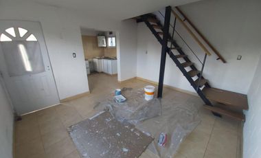 APTO CREDITO duplex calle Rivas 1707