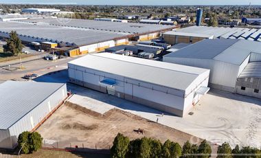 EXCELENTE GALPÓN 1.800 M2 A ESTRENAR - EN ALQUILER - PARQUE INDUSTRIAL CIR 2 - RUTA 2 - BERAZATEGUI