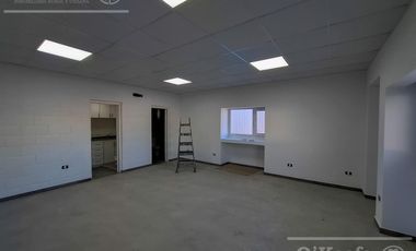 EXCELENTE GALPÓN 1.800 M2 A ESTRENAR - EN ALQUILER - PARQUE INDUSTRIAL CIR 2 - RUTA 2 - BERAZATEGUI