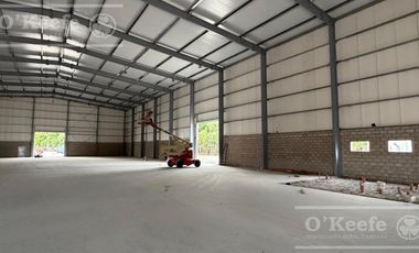 EXCELENTE GALPÓN 1.800 M2 A ESTRENAR - EN ALQUILER - PARQUE INDUSTRIAL CIR 2 - RUTA 2 - BERAZATEGUI