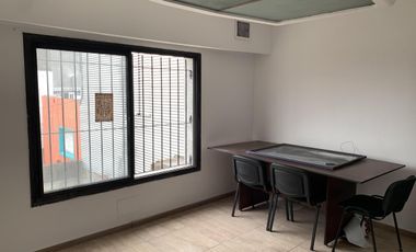 Alquiler Depósito de 1265 m2 cubiertos - Villa Lynch