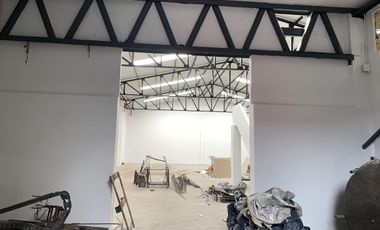 Alquiler Depósito de 1265 m2 cubiertos - Villa Lynch