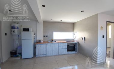 Excelente departamento 2 ambientes lateral, Sarmiento y Newbery!!