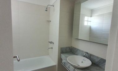 Departamento en  de 4 ambientes con cochera doble en Lomas de Zamora