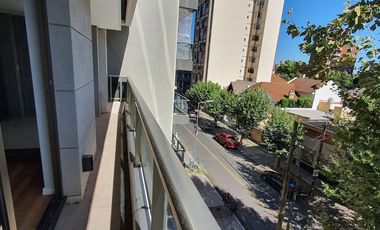 Departamento en  de 4 ambientes con cochera doble en Lomas de Zamora