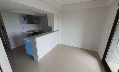 Departamento en  de 4 ambientes con cochera doble en Lomas de Zamora