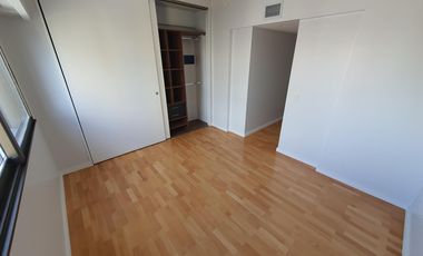 Departamento en  de 4 ambientes con cochera doble en Lomas de Zamora