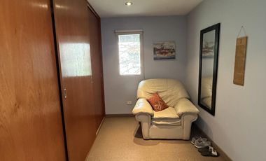 Lote 1300 m² con Piscina y Suite con Vestidor – Venta Directa y Amoblada” ***OPORTUNIDAD***