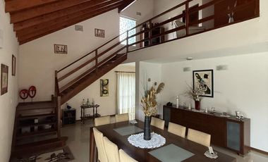 Lote 1300 m² con Piscina y Suite con Vestidor – Venta Directa y Amoblada” ***OPORTUNIDAD***