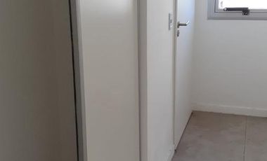 Alquiler  dos ambientes nuevo, con balcón, al frente, luminoso - Saavedra