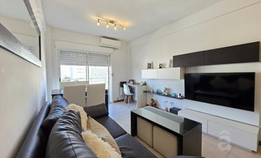 Departamento en Venta en  Villa Ballester - Dos ambientes - Zona Centro