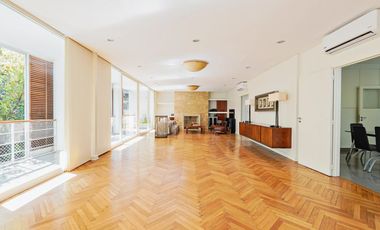 Venta departamento 7 ambientes en Belgrano con piscina propia y quincho