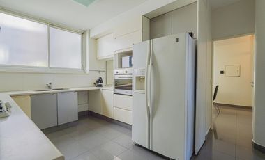 Venta departamento 7 ambientes en Belgrano con piscina propia y quincho