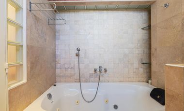 Venta departamento 7 ambientes en Belgrano con piscina propia y quincho