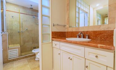 Venta departamento 7 ambientes en Belgrano con piscina propia y quincho