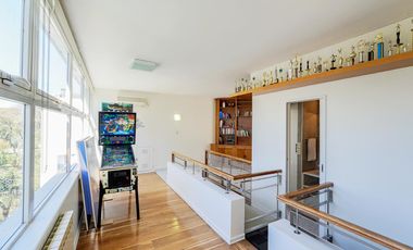 Venta departamento 7 ambientes en Belgrano con piscina propia y quincho