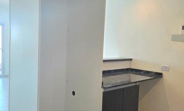 monoambiente con parrilla propia y balcon - SAN MARTIN