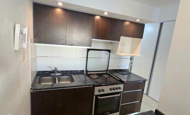 monoambiente con parrilla propia y balcon - SAN MARTIN