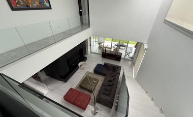 Casa en Alquiler amoblada 3 dormitorios Barrio Los Castaños - Nordelta-
