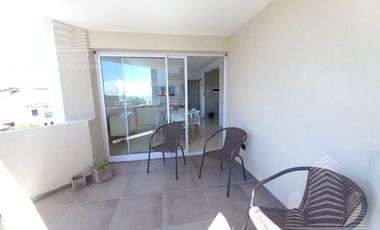 Excelente departamento 3 ambientes al frente, Sarmiento y Newbery!!