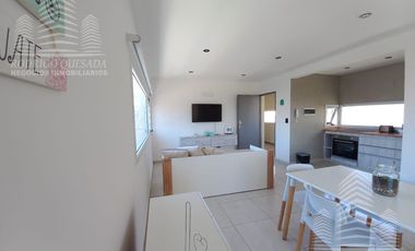 Excelente departamento 3 ambientes al frente, Sarmiento y Newbery!!