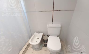 Excelente departamento 3 ambientes al frente, Sarmiento y Newbery!!