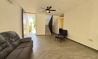CASA DE 2 PLANTAS, ALBERCA Y PANELES SOLARES EN VENTA | PRIVADA ARBOREA
