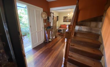 Venta - Casa 5 amb. Pileta, Jardín y Quincho - 2 Lotes / Los Ñanduces