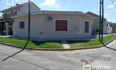 Casa con 2 Departamentos Venta en BLOCK - Temperley