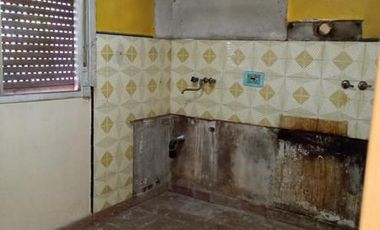 Casa con 2 Departamentos Venta en BLOCK - Temperley