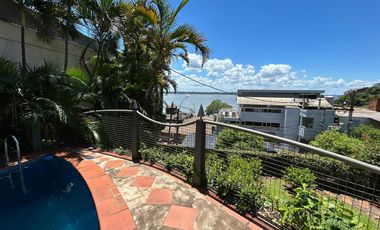 EXCLUSIVA CASA EN VENTA CON VISTA AL RÍO PARANÁ, POSADAS