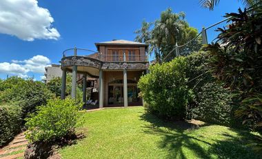 EXCLUSIVA CASA EN VENTA CON VISTA AL RÍO PARANÁ, POSADAS