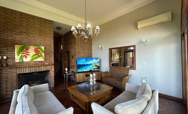 EXCLUSIVA CASA EN VENTA CON VISTA AL RÍO PARANÁ, POSADAS