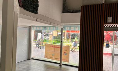 RENTA LOCAL COMERCIAL EN PATIO PEDREGAL