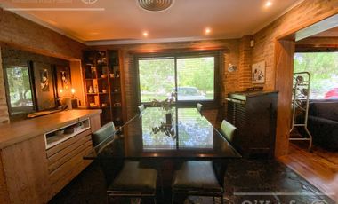 Casa en venta en Abril Country Club Hudson Berazategui de 6 ambientes