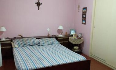 Casa con  2 Departamentos Venta en BLOCK - Temperley