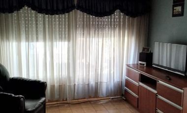 Casa con  2 Departamentos Venta en BLOCK - Temperley