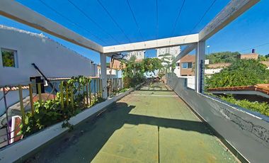 CASA DE CATEGORÍA EN VENTA 5TA SECCIÓN CUATRO DORMITORIOS CON TOUR VIRTUAL