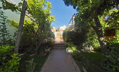 CASA DE CATEGORÍA EN VENTA 5TA SECCIÓN CUATRO DORMITORIOS CON TOUR VIRTUAL