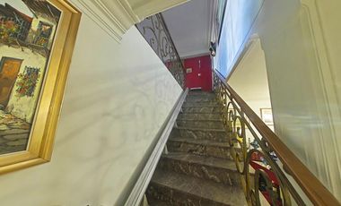 CASA DE CATEGORÍA EN VENTA 5TA SECCIÓN CUATRO DORMITORIOS CON TOUR VIRTUAL